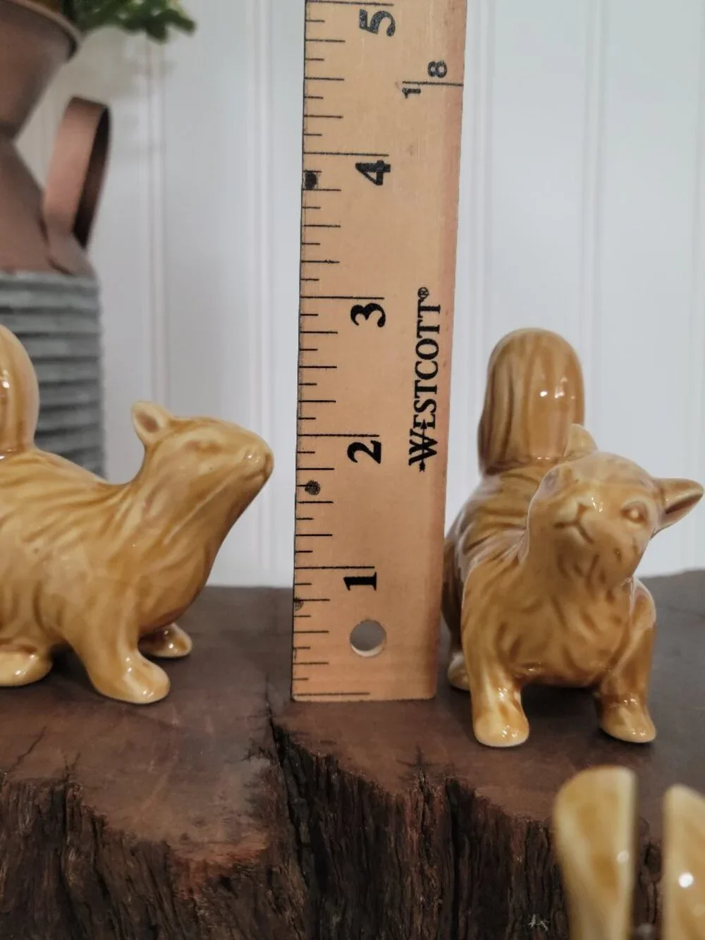 Vtg Retro Kitschy Cottagecore Woodland Ceramic Squirrel Placecard Holders Set 4